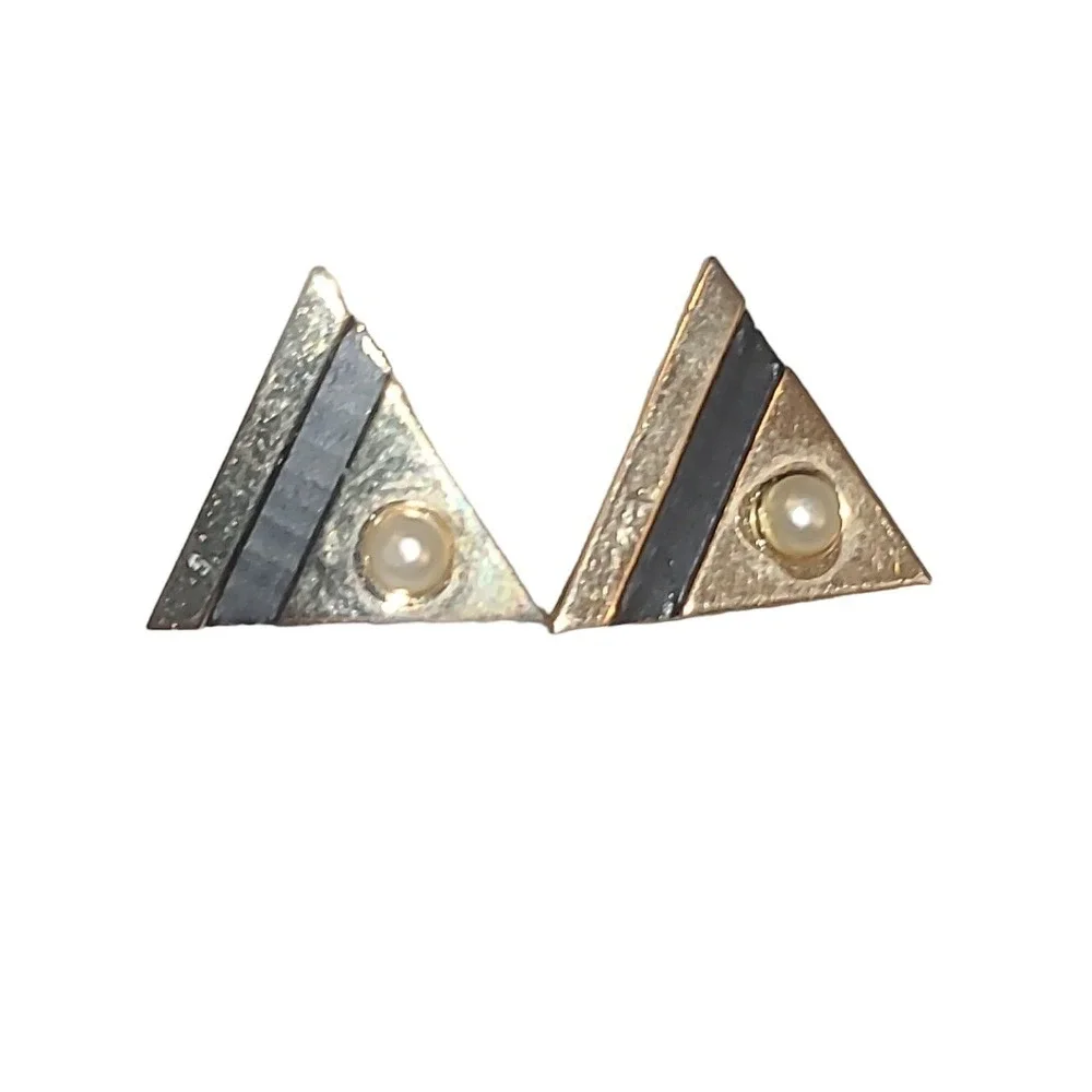 Vintage Gold Tone Faux Pearls‎ Black Enamel Men's Triangle Cufflinks Unsigned